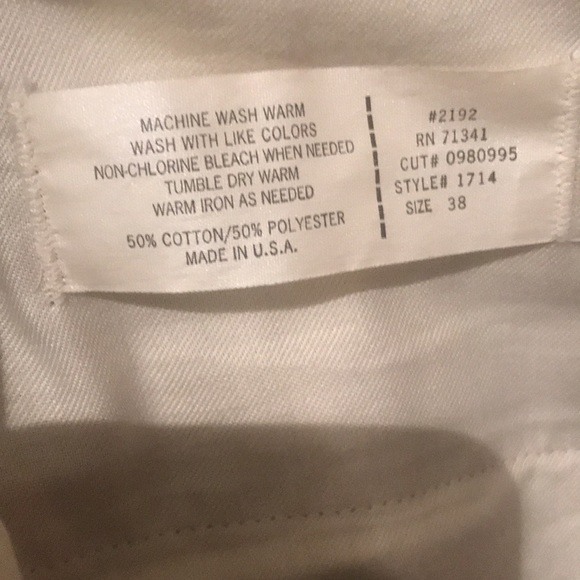 LL Bean Khaki Pants Size 38 - Picture 4 of 7